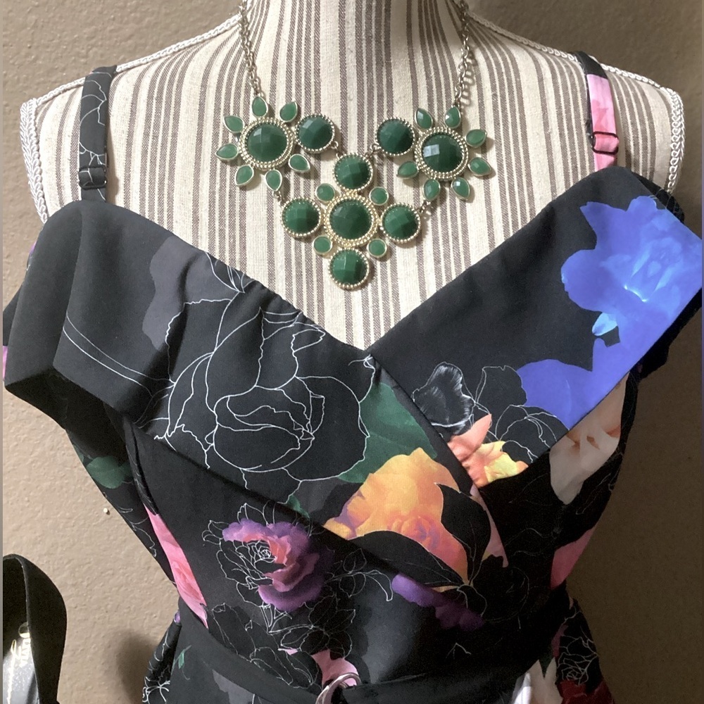 City Chic Floral Off-Shoulder Dress - Picture 9 of 15